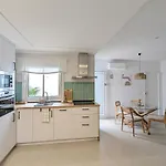 Patio's House Apartment